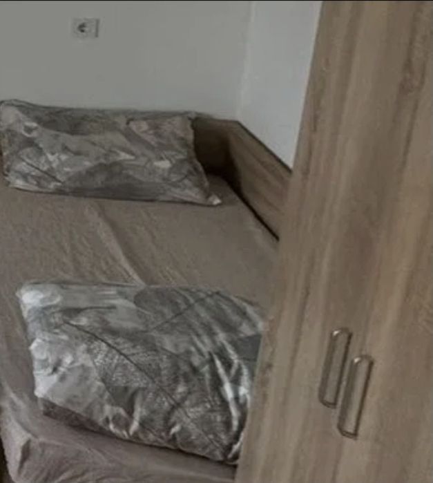 Стаи и легла за групи работници на 20 минути от центъра на София