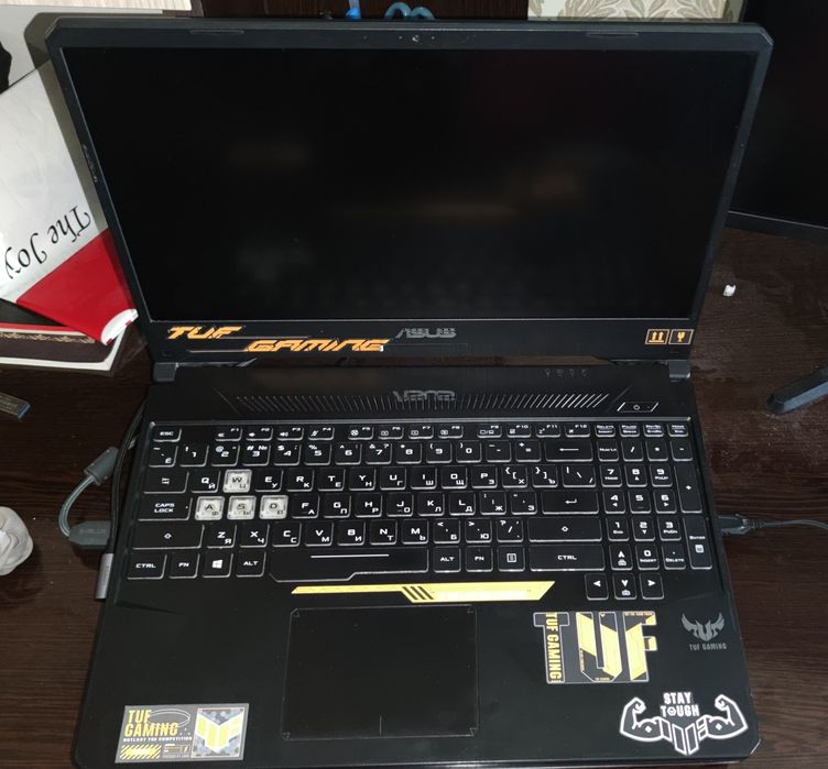Ryzen 7 3750 with Radeon Vega