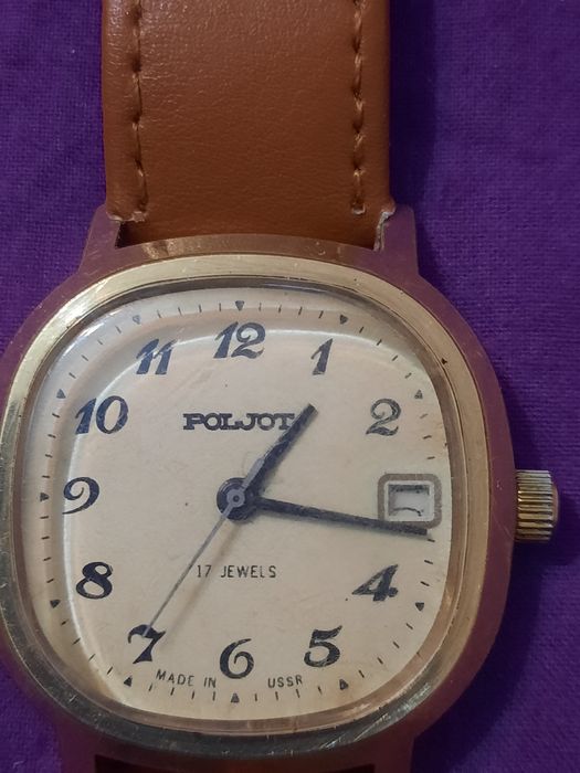 Ceasuri de mana functionale de la 100 lei