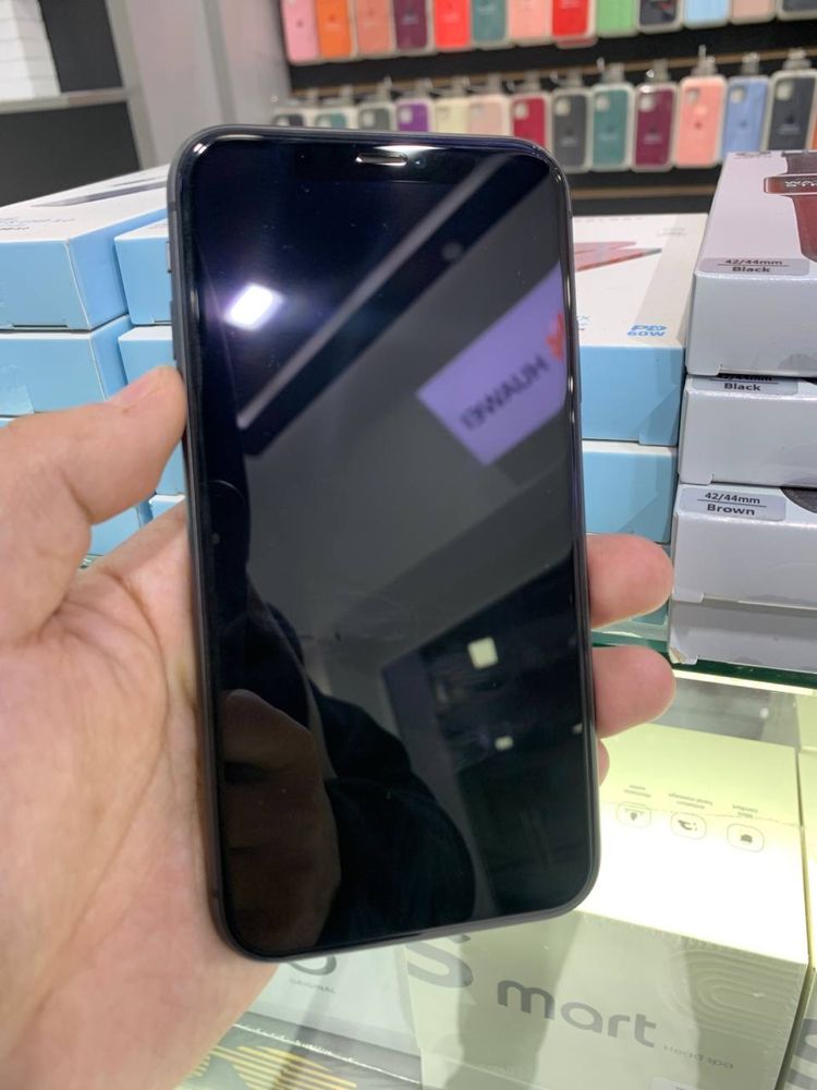 Iphone 11 64 gb  black