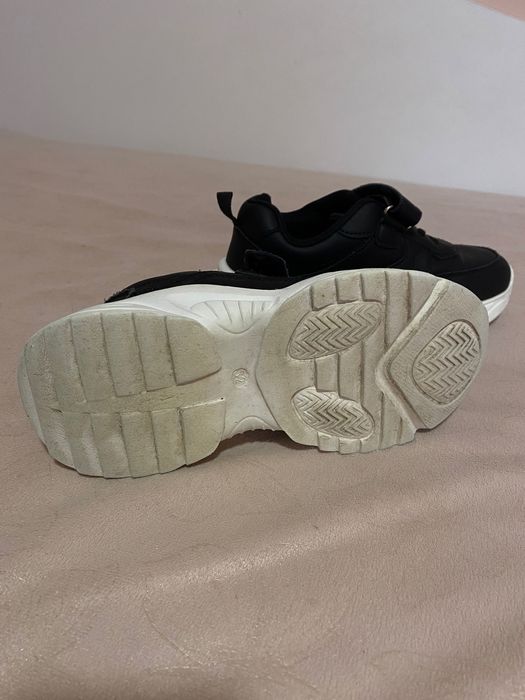 Детски черни маратонки