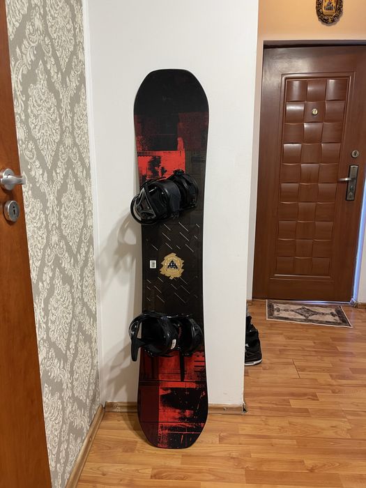 Placa snowboard 155 cm burton radius cu legaturi burton
