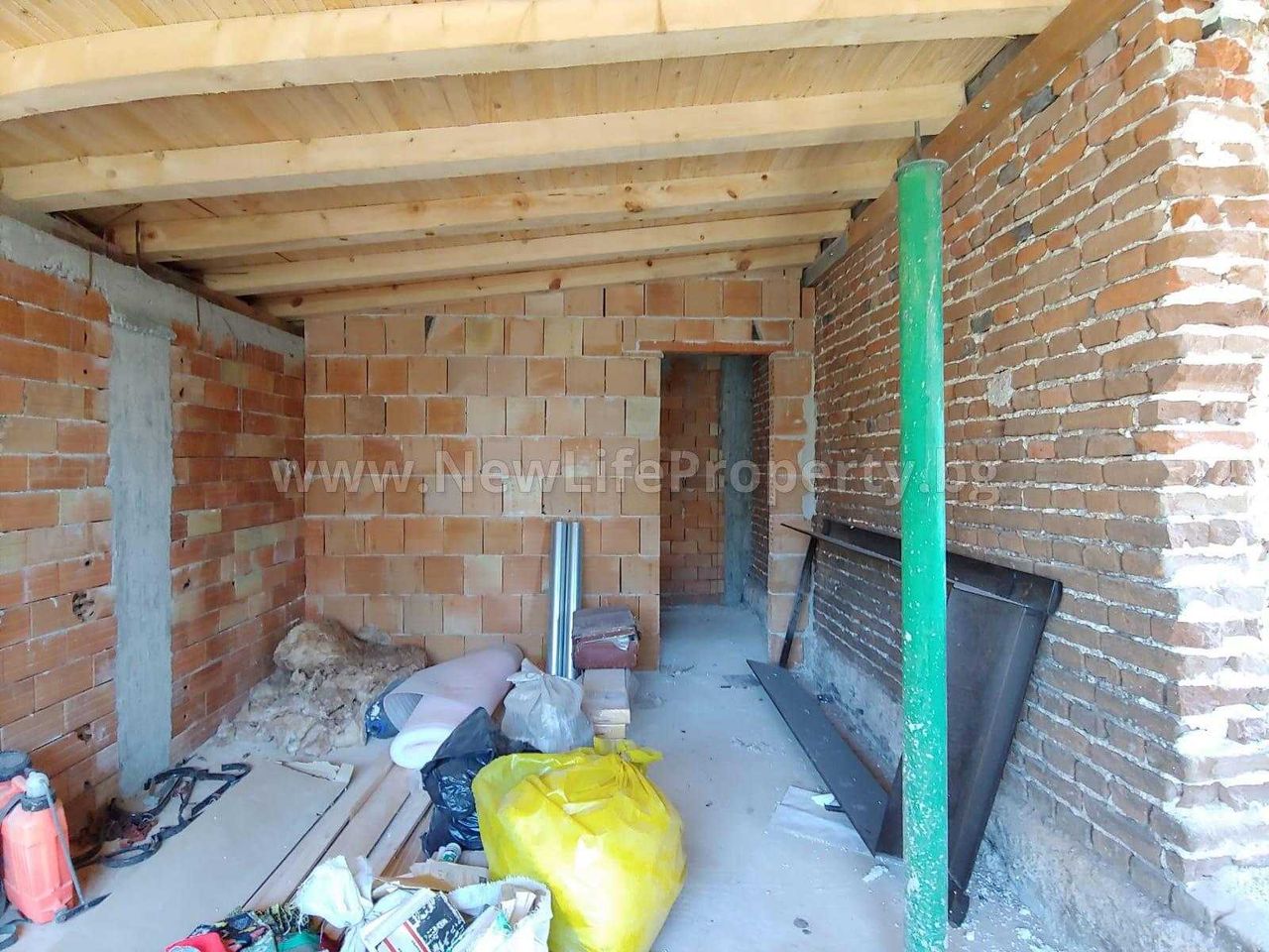 Продава се Къща в с. Тръстиково, Област Бургас - 75 кв.м за 734 €/кв.м - Снимка #9