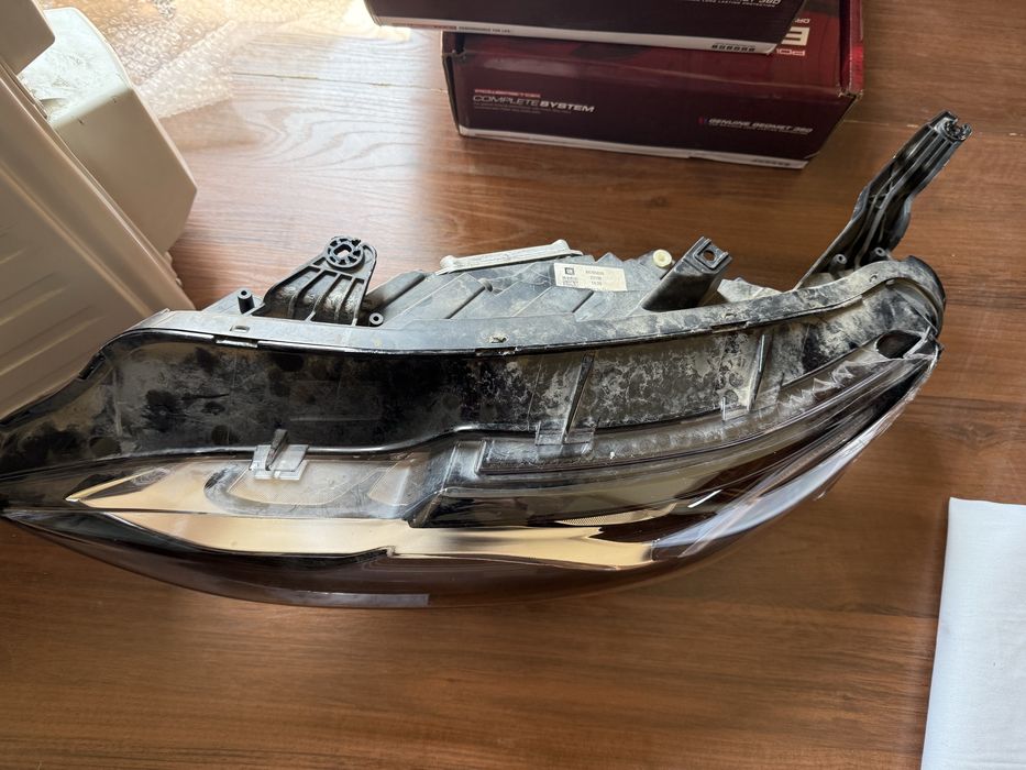 Левая фара от Malibu Xl