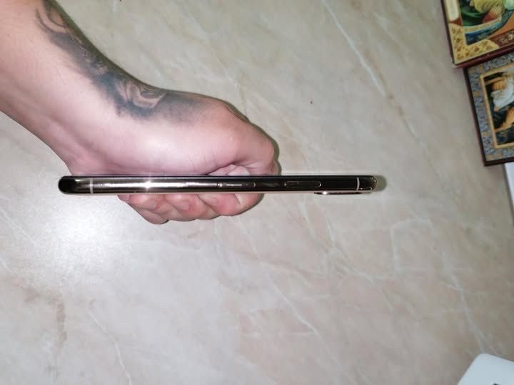 IPhone XS ca nou fara semne externe si interne!Liber de orice!DE 256!