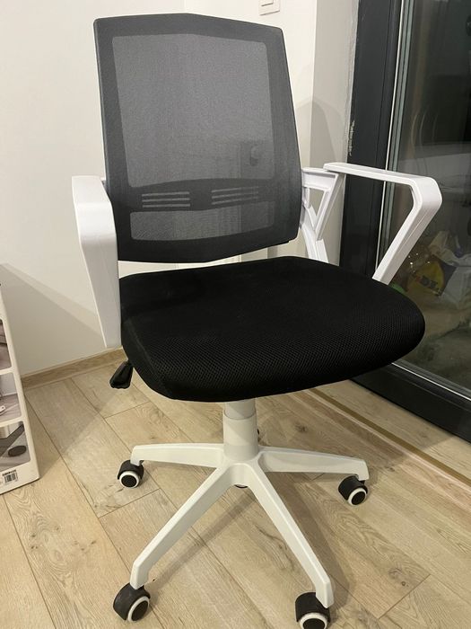 Scaun de birou ca nou