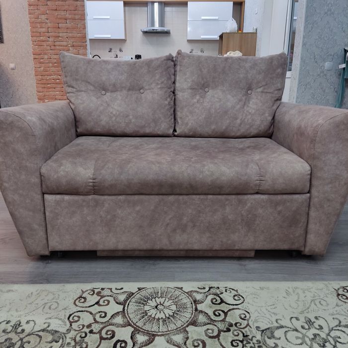 Продаётся два комплекта дивана с креслом