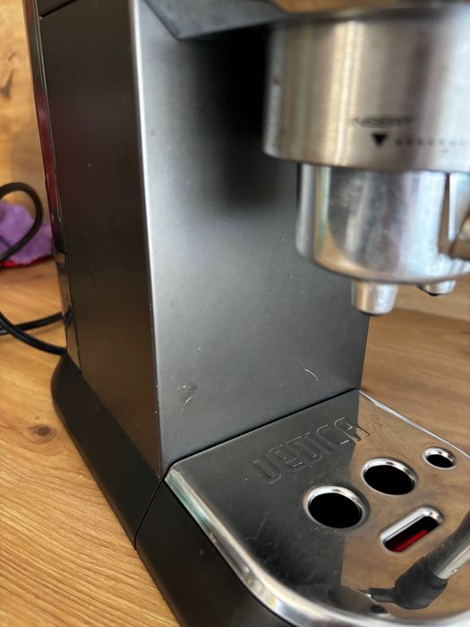 Aparat de cafea Delonghi