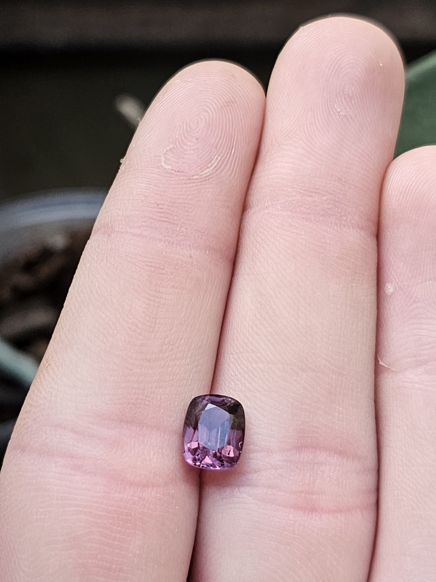 Spinel 2.20ct Purplish pink Cushion burma(p prețioase,diamante)