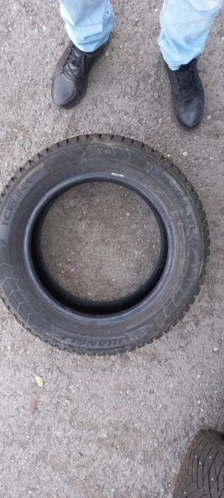 Резина в отличном состоянии проездил одну зиму