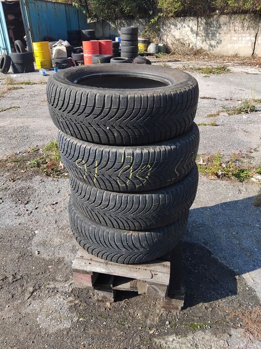 Гуми 205 60 16 Мишелин Michelin 4 броя. Нов внос. Не са нови!