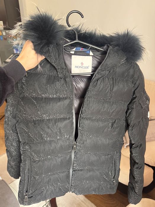 Зимно дамско яке Moncler