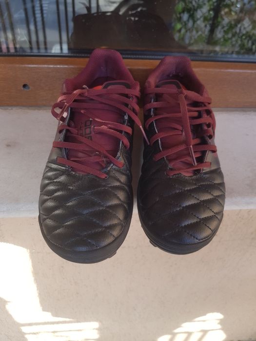 Детски футболни обувки