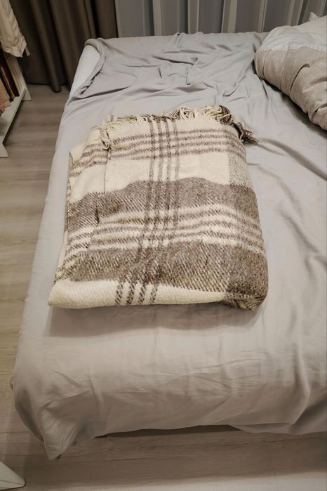 Продавам вълнени одеяла