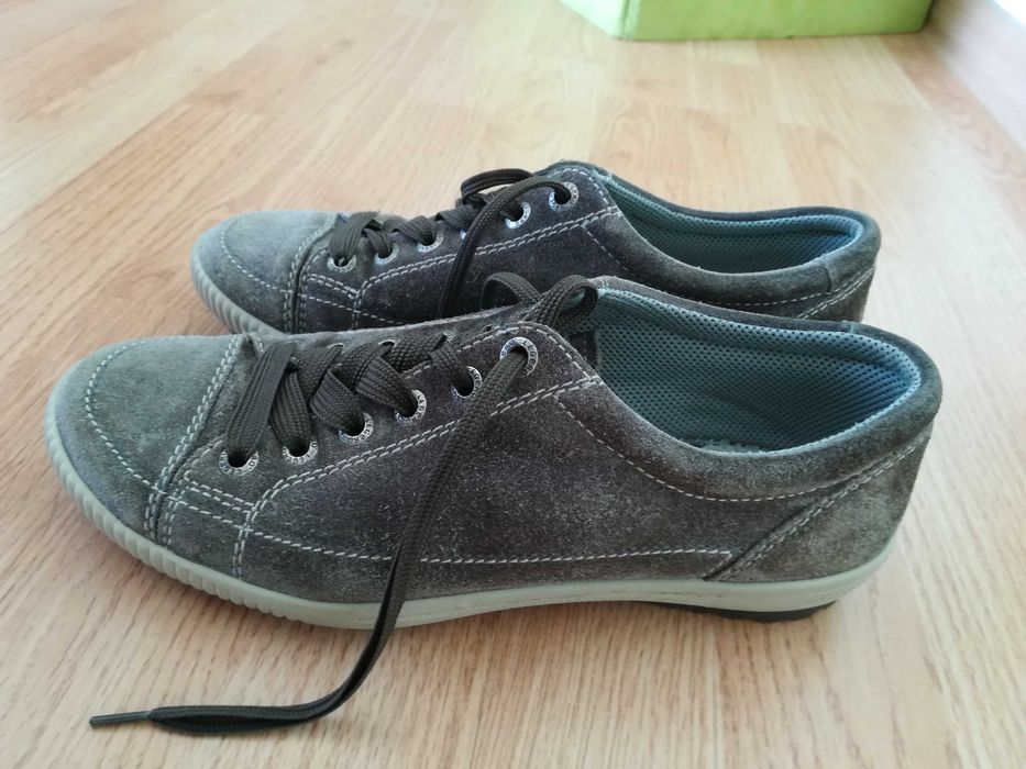 Дамски обувки от велур