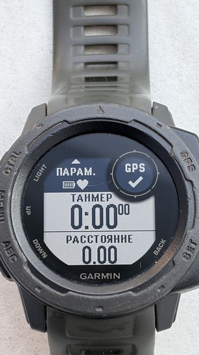 Смарт часы. Garmin Instinct