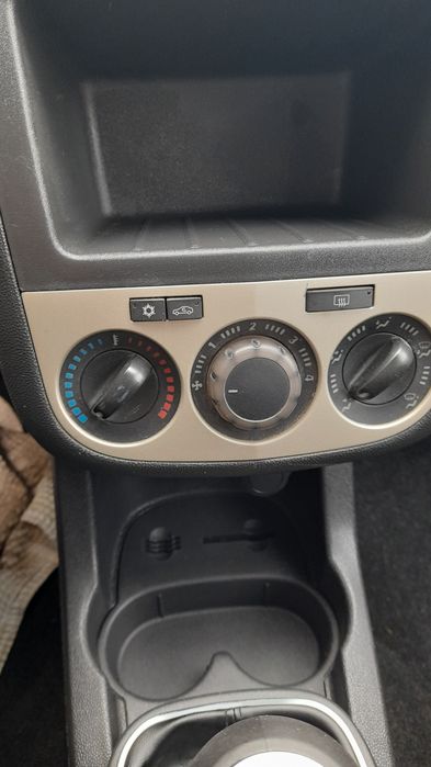 Опел корса D 2007 климатик 3700лв