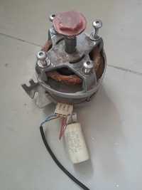 Електродвигатель от газонакосилки.