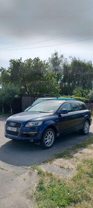 Vând Audi q7 pentru dezmembrari masina merge foarte bine schimba bine