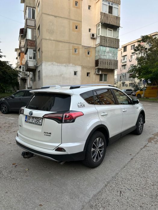 Toyota RAV4 2.5 Hybrid 4X4- 155 CP