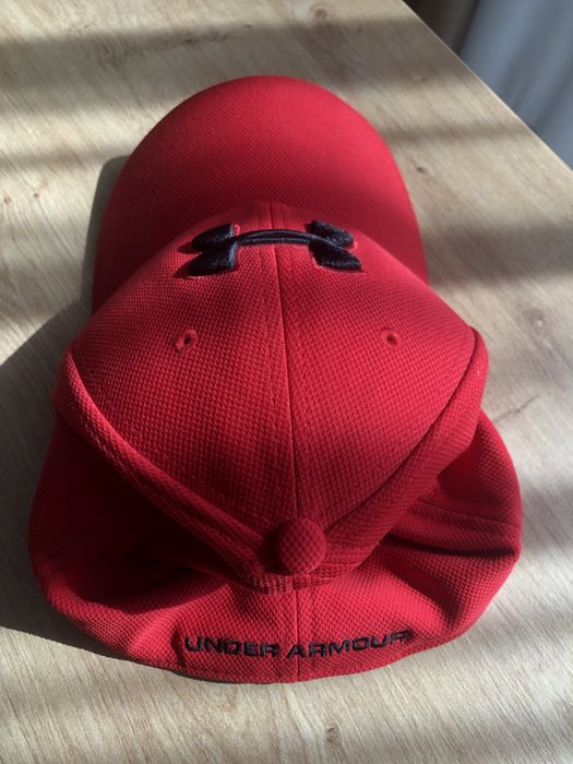 Șapcă Under Armour Blitzing – roșie