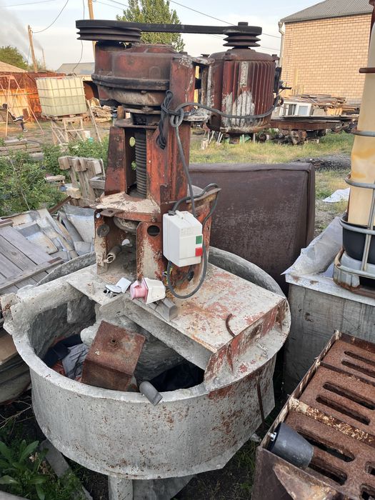 Продам бетономешалку профессиональная