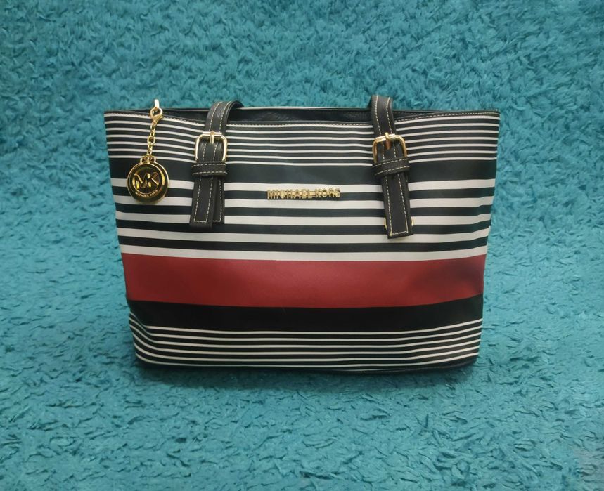 Geanta Michael Kors - Selma Tote