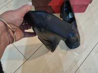 Vand pantofi marime  35