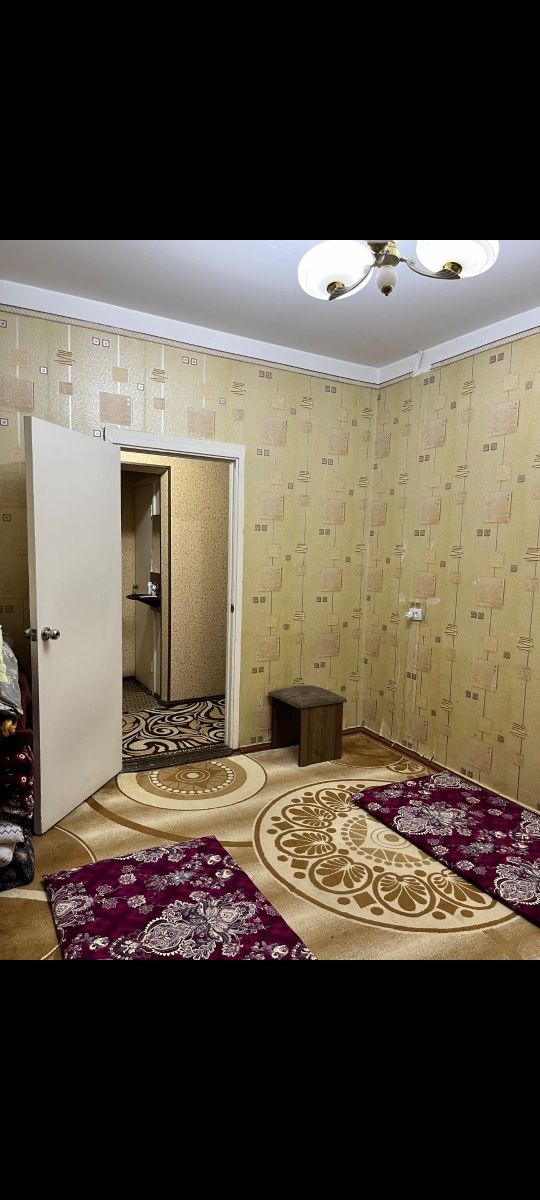 Tansiqboy-3 da 2/4/5  sotiladi srochno  balkon 2x6