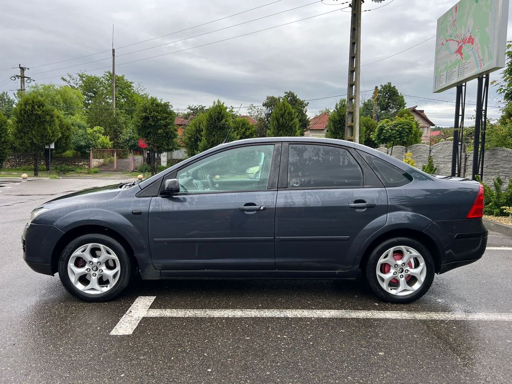 Ford Focus 2 Berlina 2007