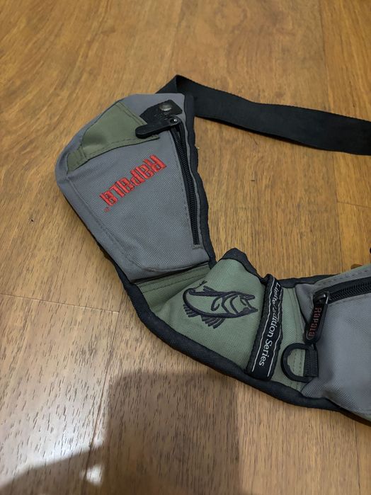 Geanta Rapala Limited Edtion Sling Bag, ca noua