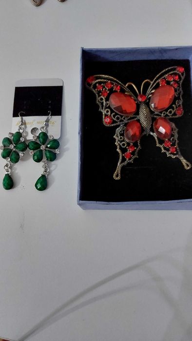 Vand brosa dama fluture