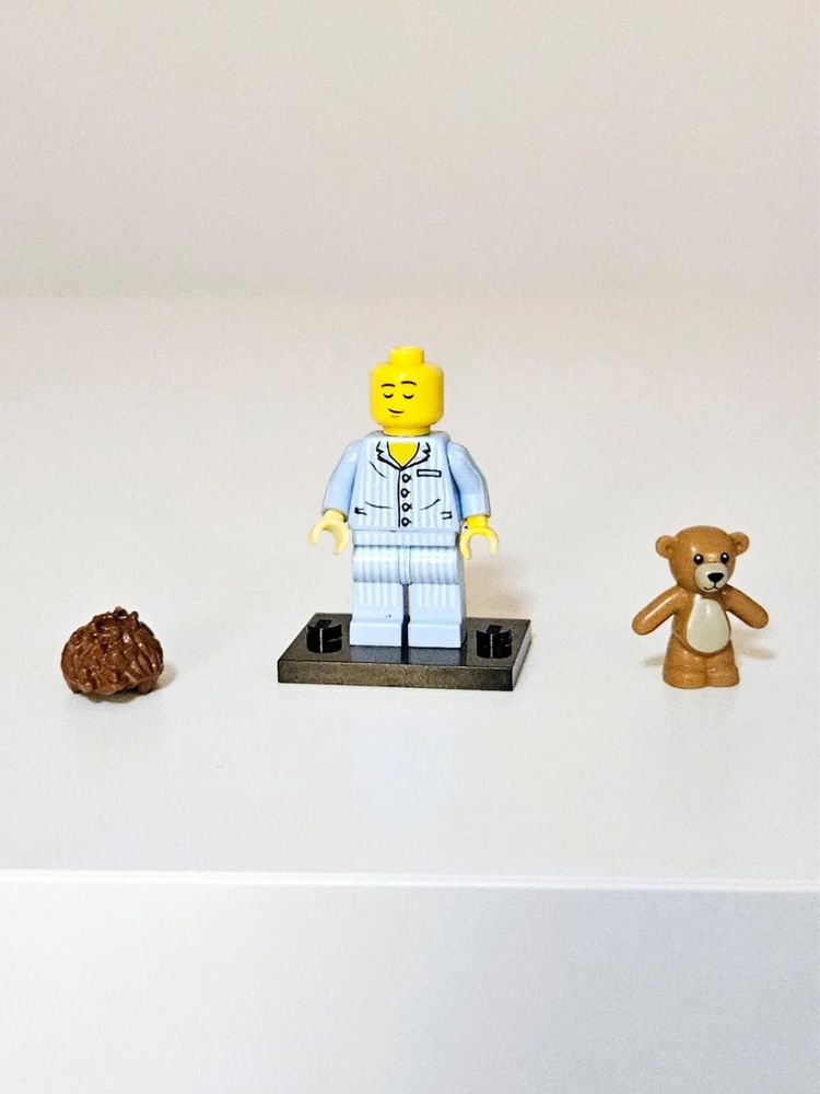 Lego Collectable Minifigures Series 6 8827-3 - Sleepyhead (2012)