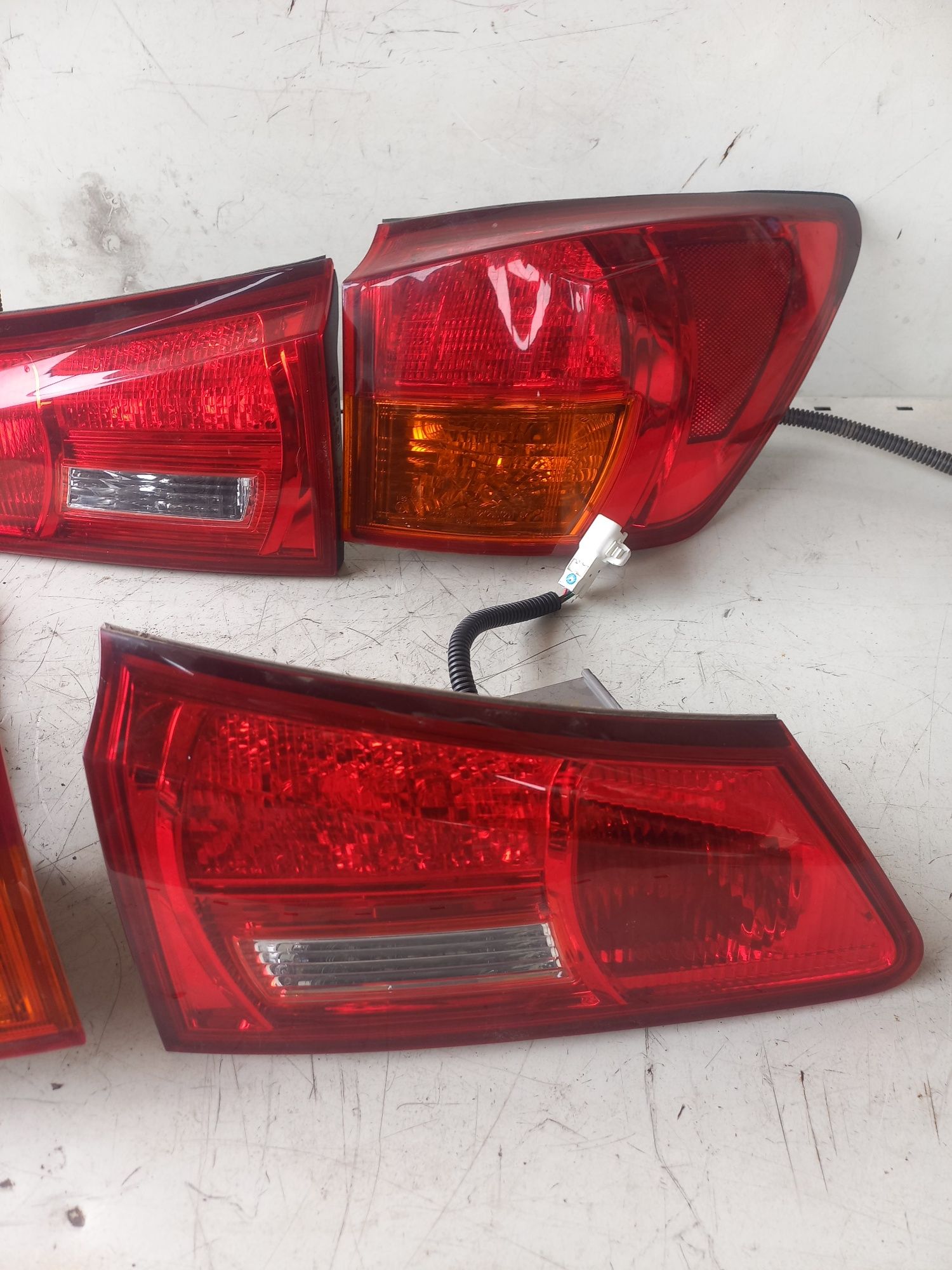Стопове Lexus IS220