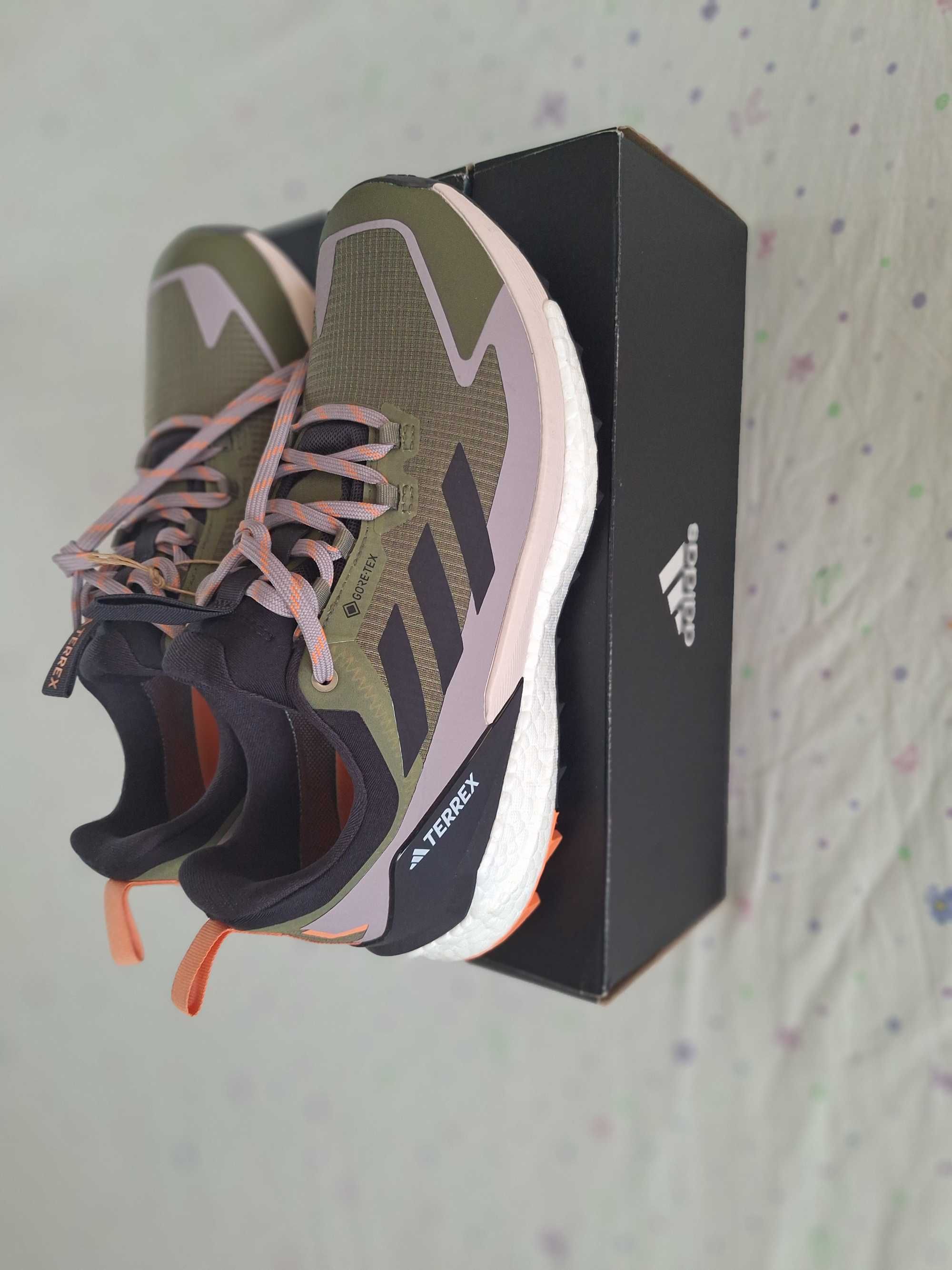 Мъжки  маратонки Adidas TERREX GORETEX,чисто нови..