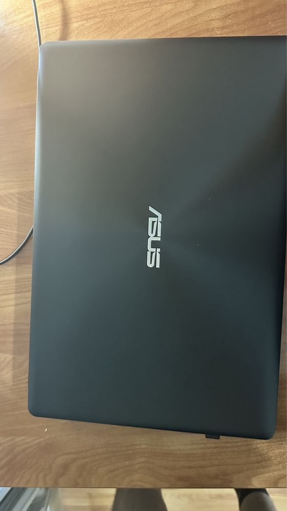 Ноутбук Asus