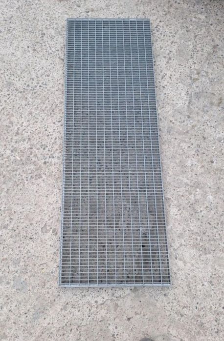 Trepte zincate galvanizate sunt soluția ideală pentru scările exterioa