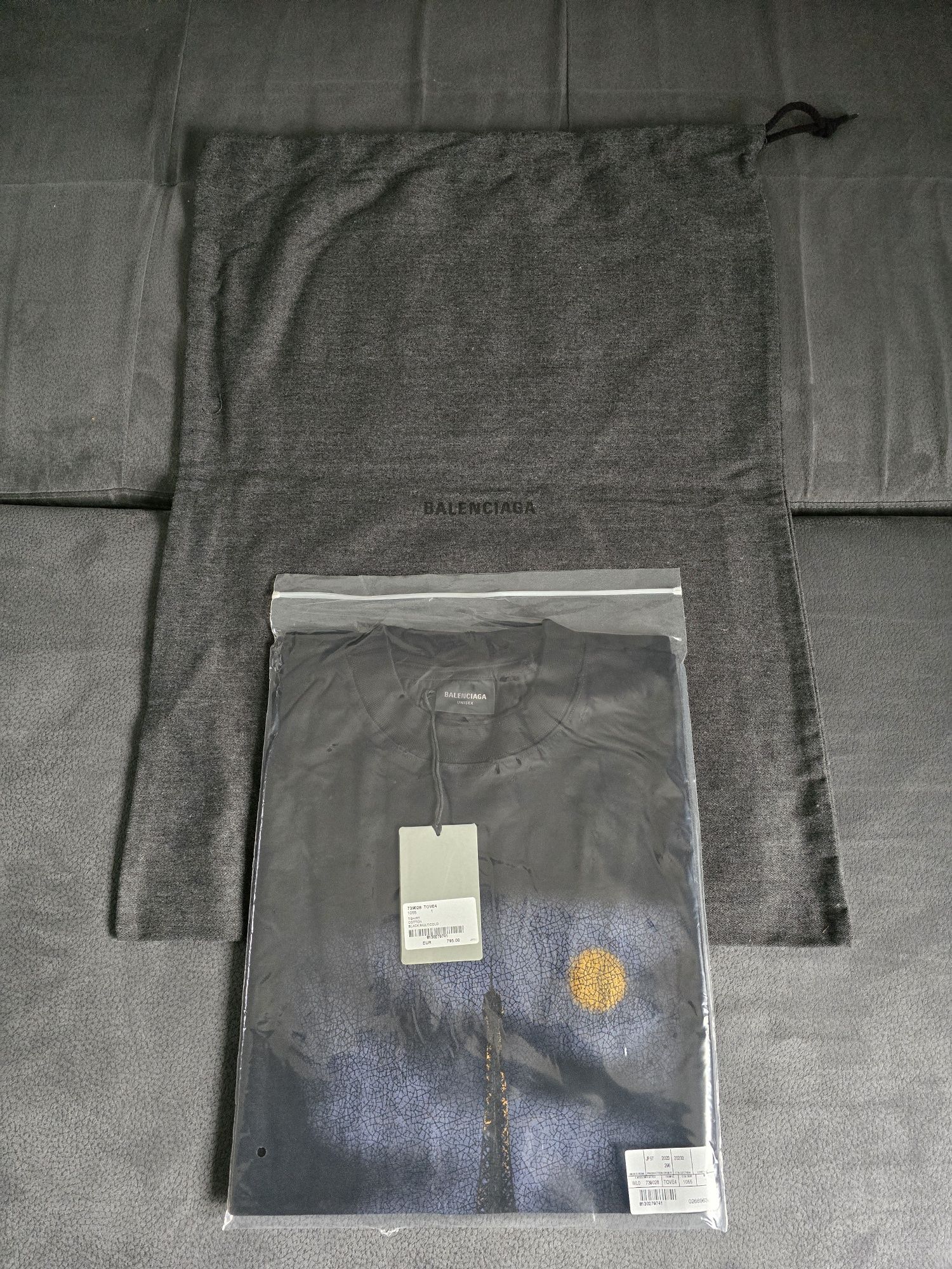 Balenciaga Paris Moon Worn-out Oversized T-shirt2024-S,M,L, !