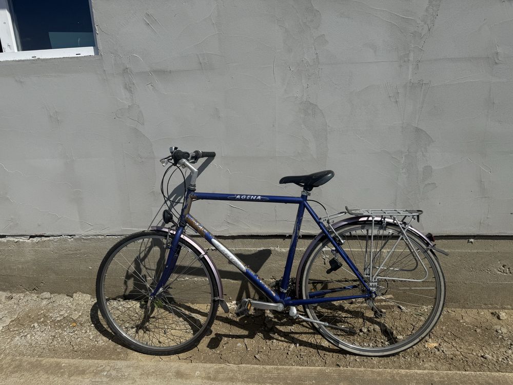 Bicicleta cu dinam si far pret fix