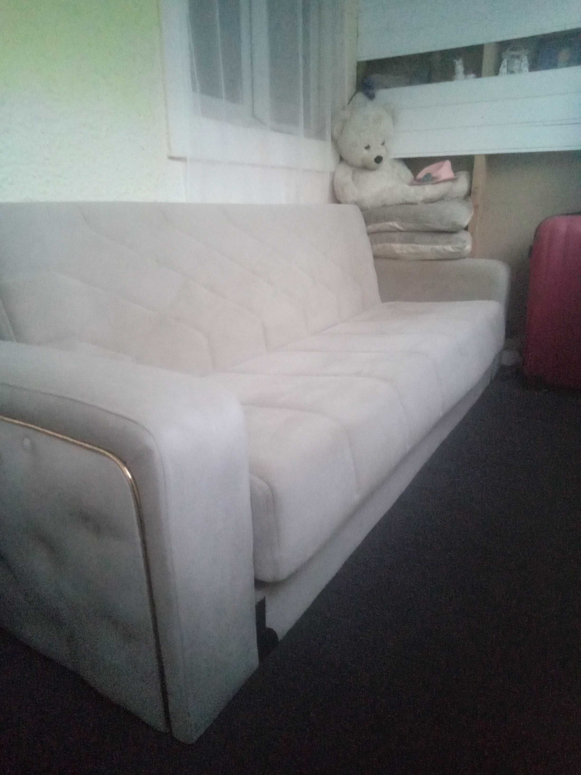 Vand urgent canapea