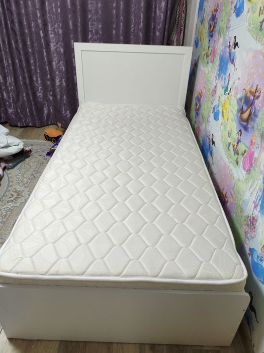 Продам кровать 100*200