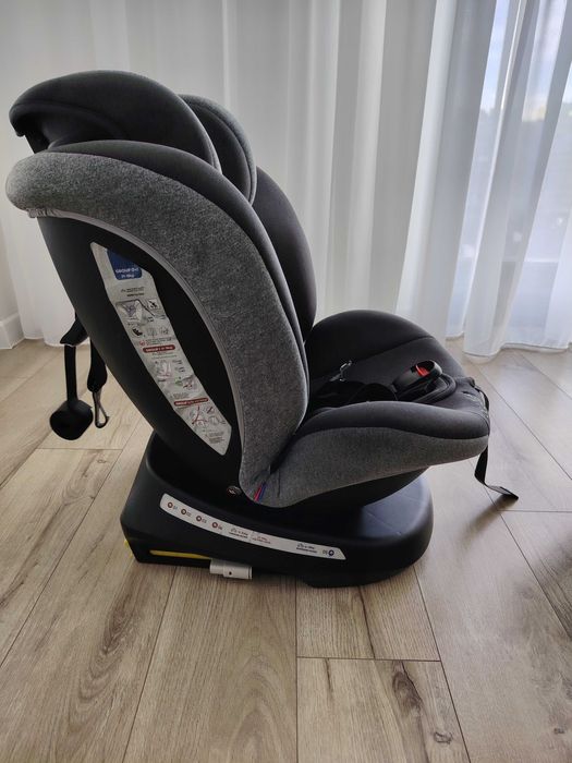 Vând scaun rotativ COCOLLE NOVA cu isofix