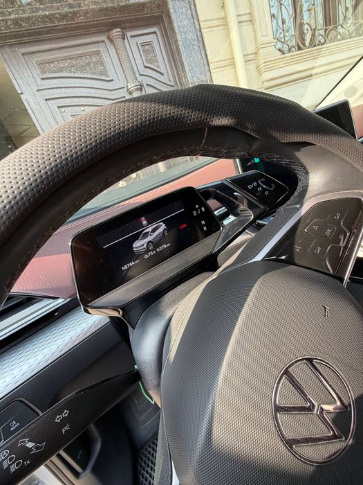 Volkswagen ID6     yili 2022