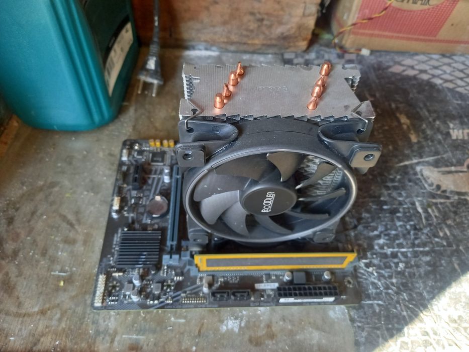 Компютьер и его комплектующие