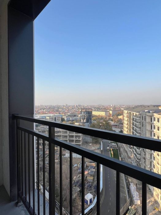 Сдаю квартиру в Мирза-Улугбекском районе Шахриобод новострой 2х комнат