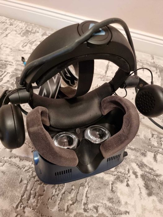 Manete HTC VIVE Cosmos + Casca defect pentru piese