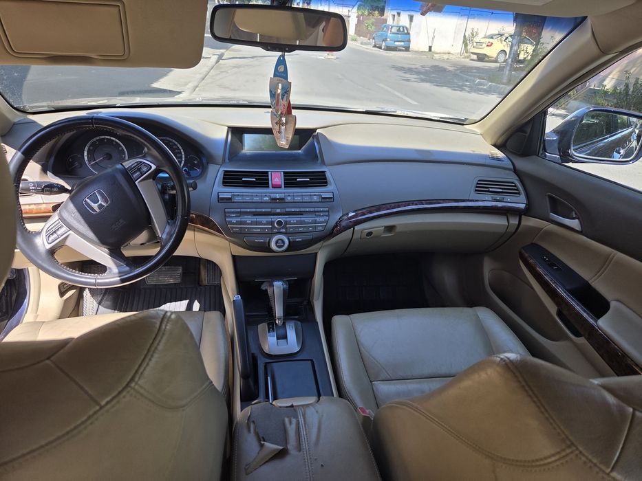 Honda Accord 2.4 i-VTEC | Automată | Piele | GPL | Revizii la zi
