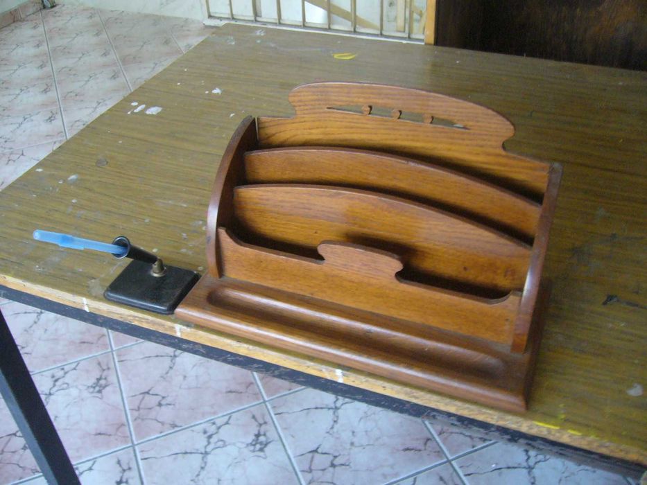 Старинни Поставки за Документи - Намалени 20%