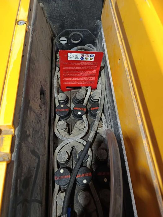 Електрическа палетна количка-стакер Jungheinrich EJC122