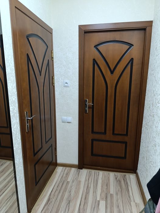 Продаются двери б/у срочно